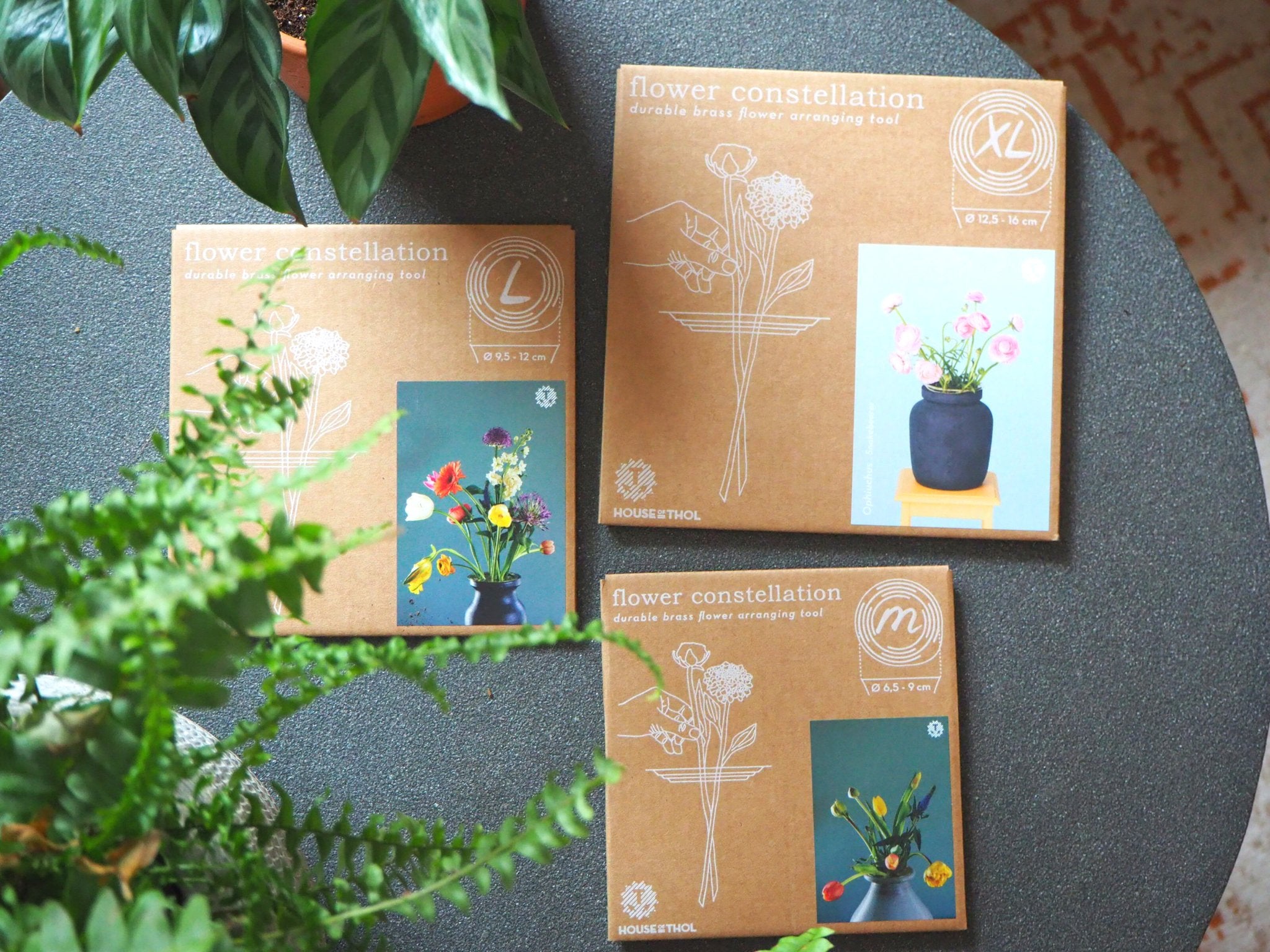 Bloemenschijf messing sterrenbeeld - Clay & Roots - van de kwekerij